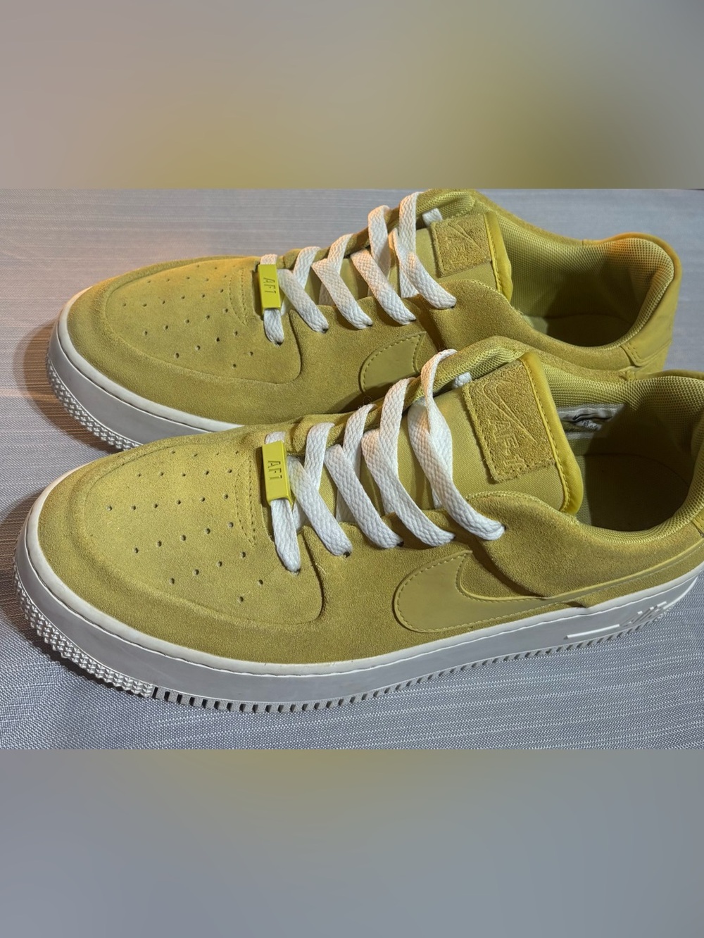 Yellow platform Air Force 1’s